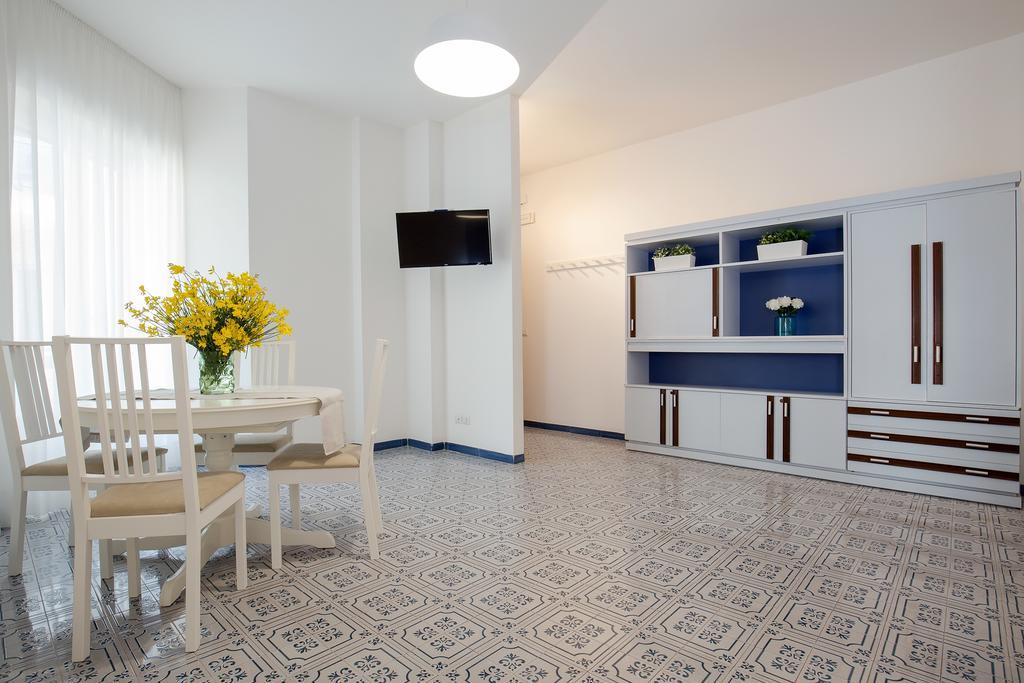 Angelina Apartments Amalfi Coast 마이오리 외부 사진